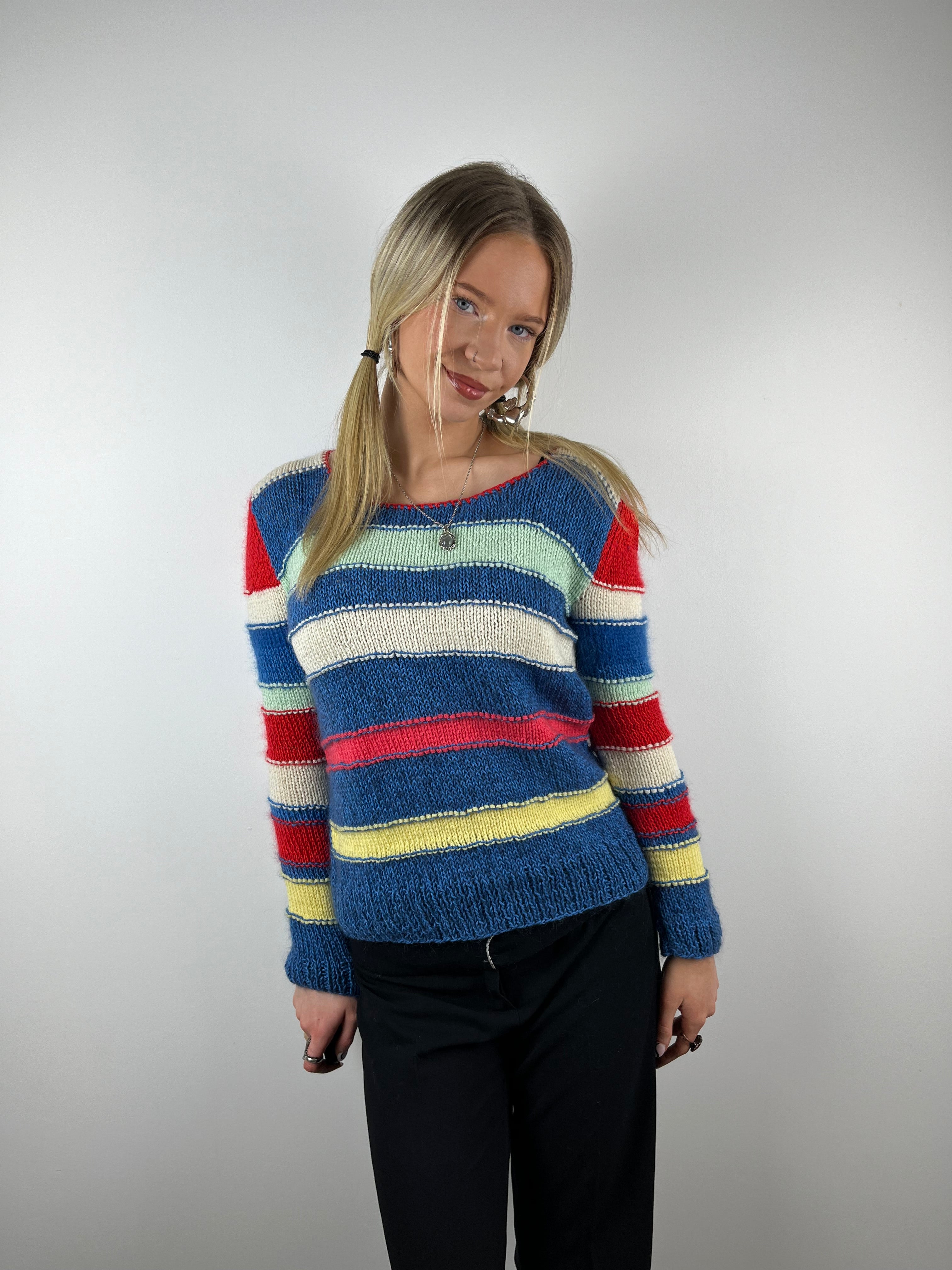 Vintage blue seaside striped knit