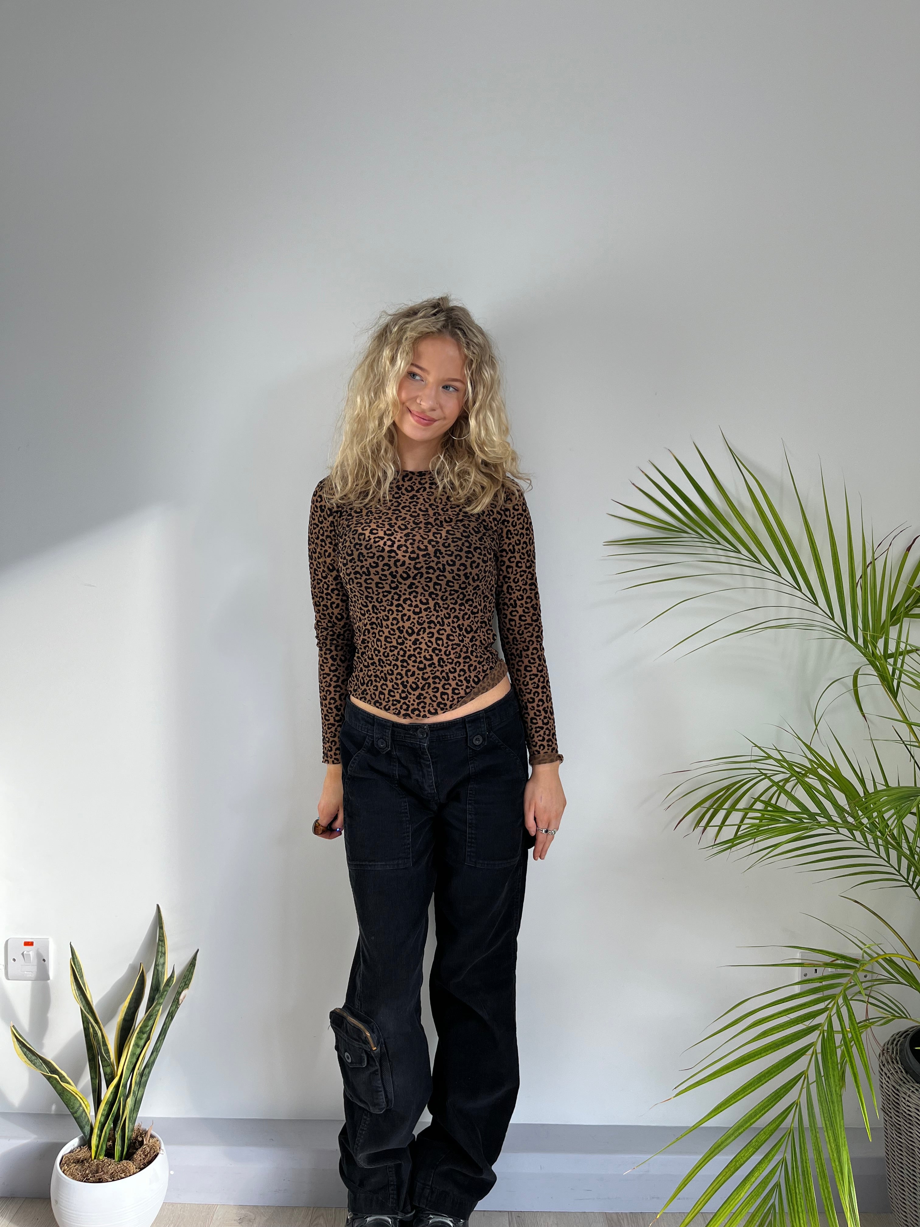 Vintage low waisted corduroy united colours of Benetton cargos