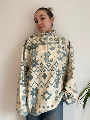 Vintage creme snowflake fleece