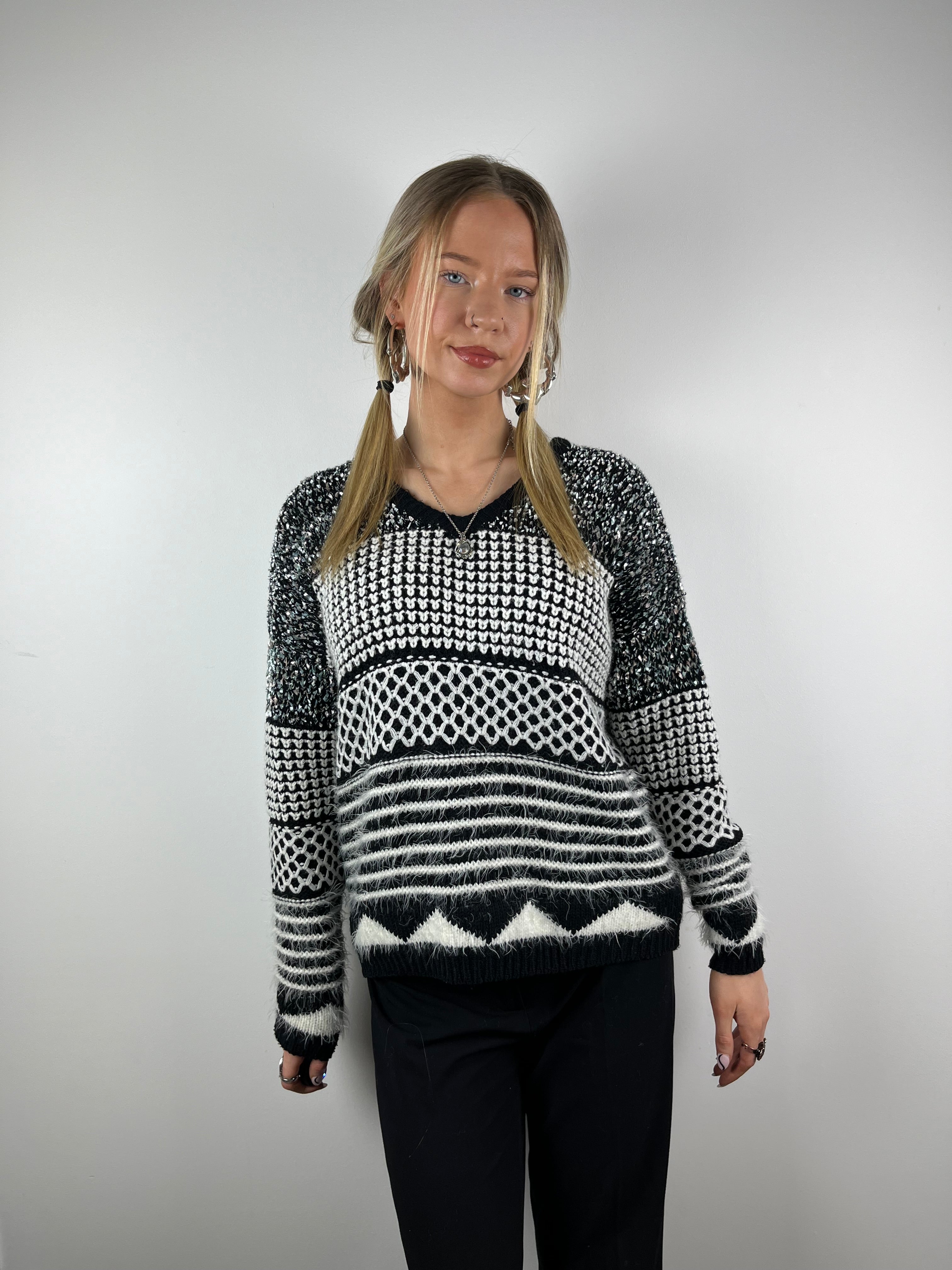 Vintage black and white v neck sweater