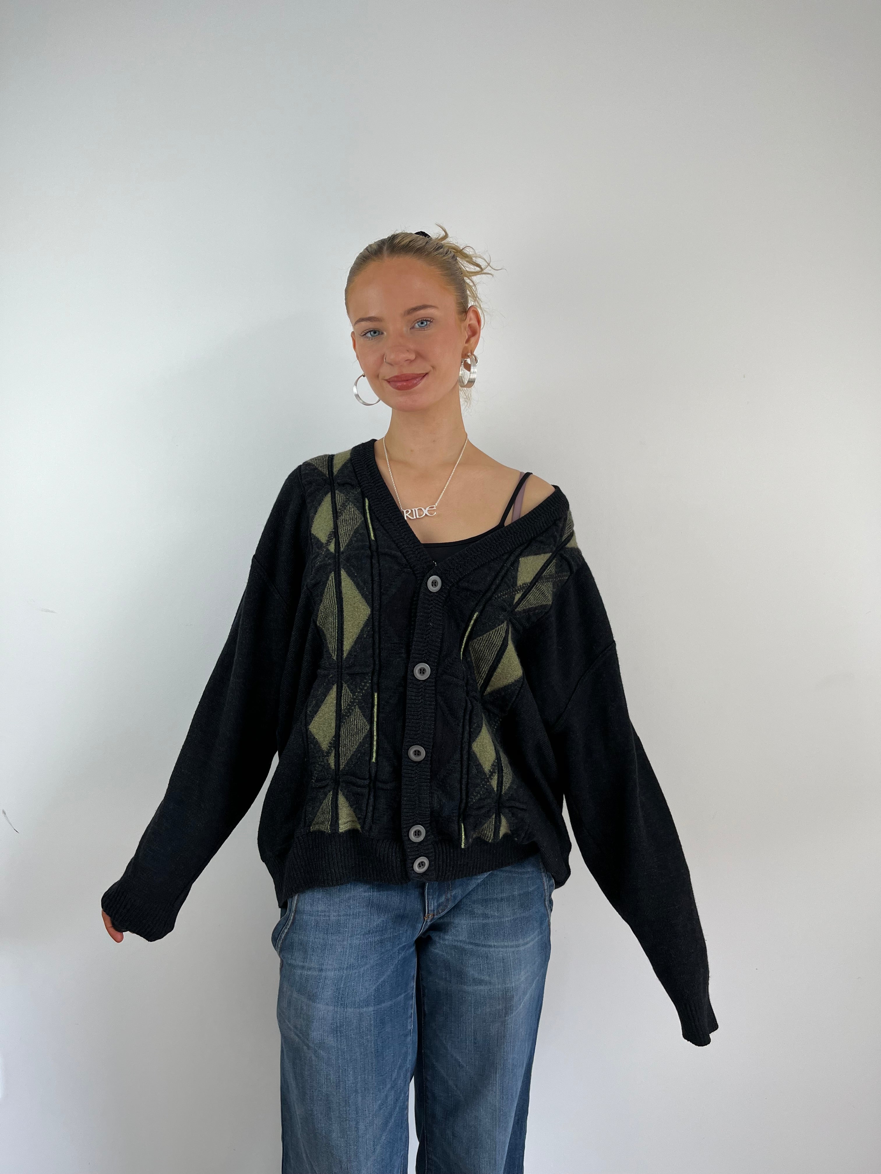 Vintage 80’s Argyle Button Up Knit (XL)