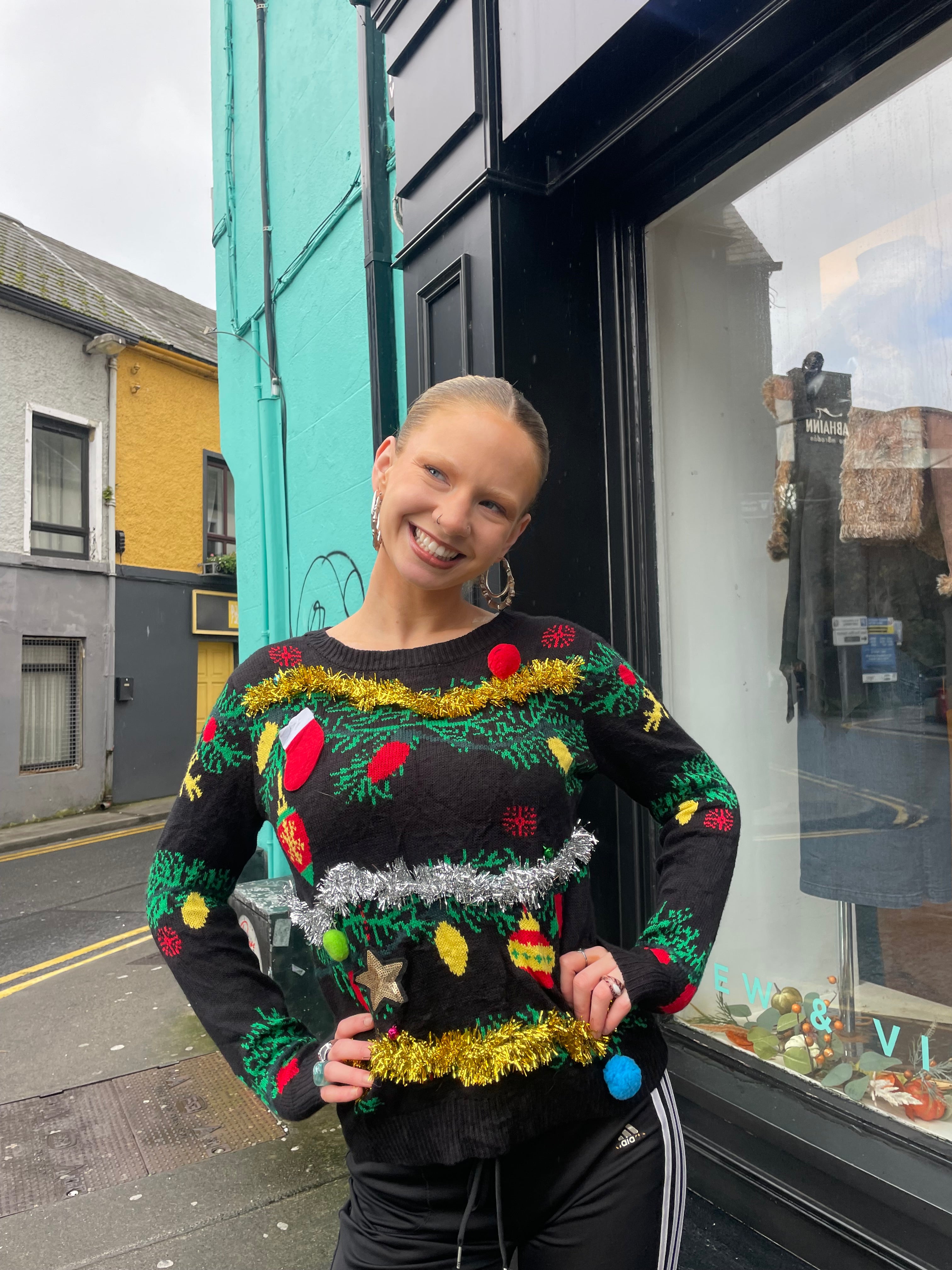 Vintage black tinsel Christmas knit sweater