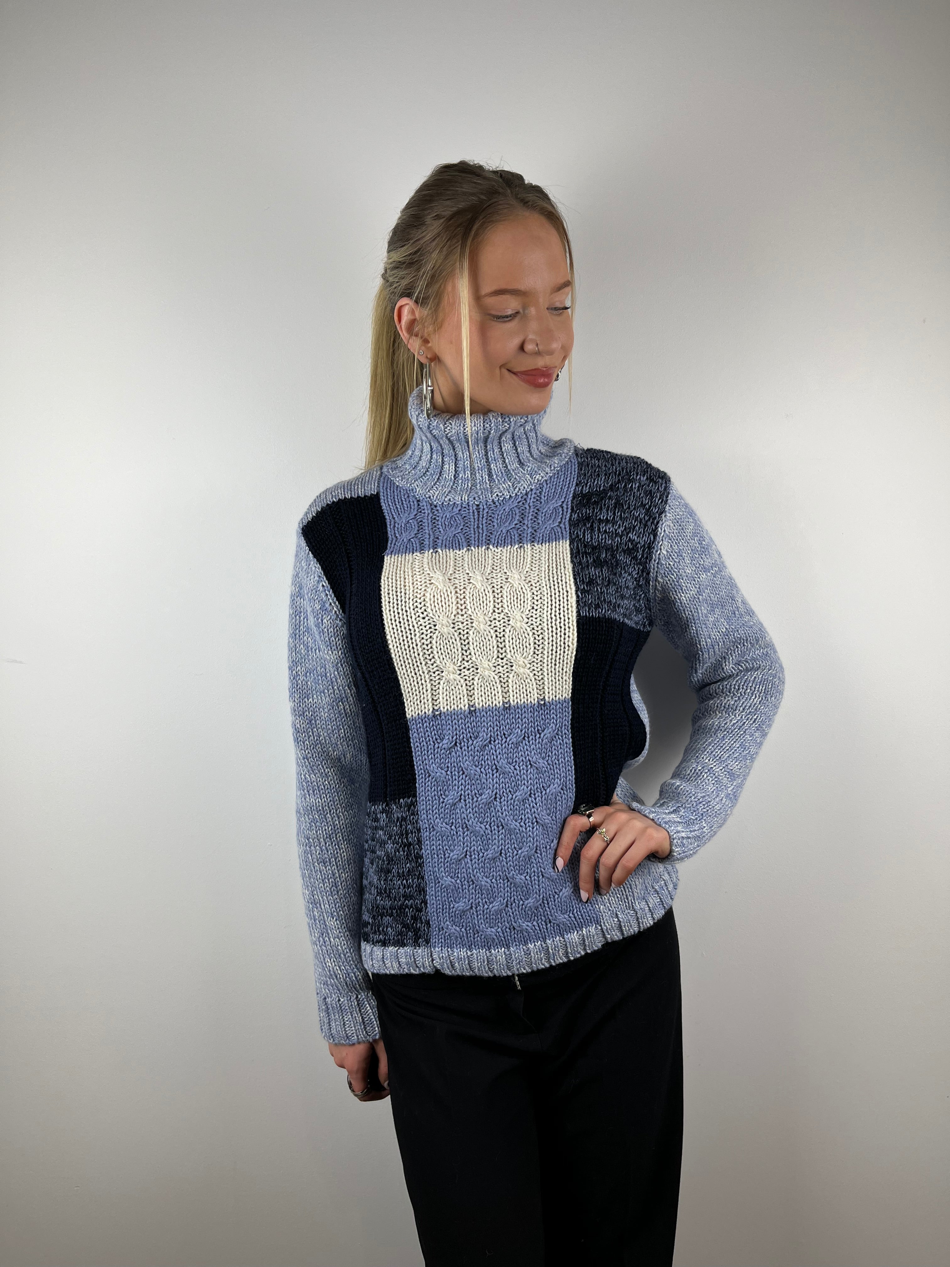 Vintage baby blue square knit turtleneck