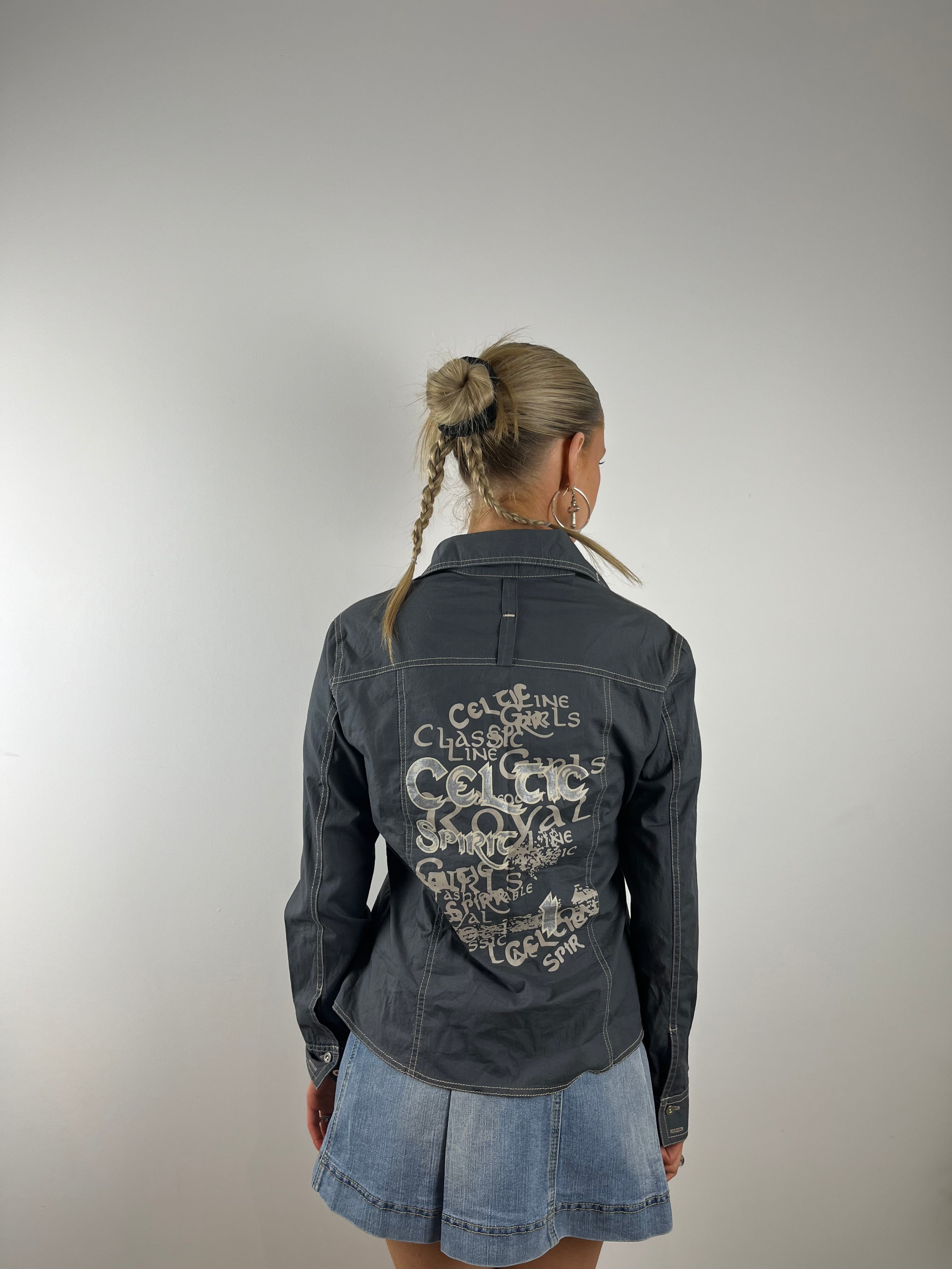 Vintage Grey Celtic Graphic Shirt (S)