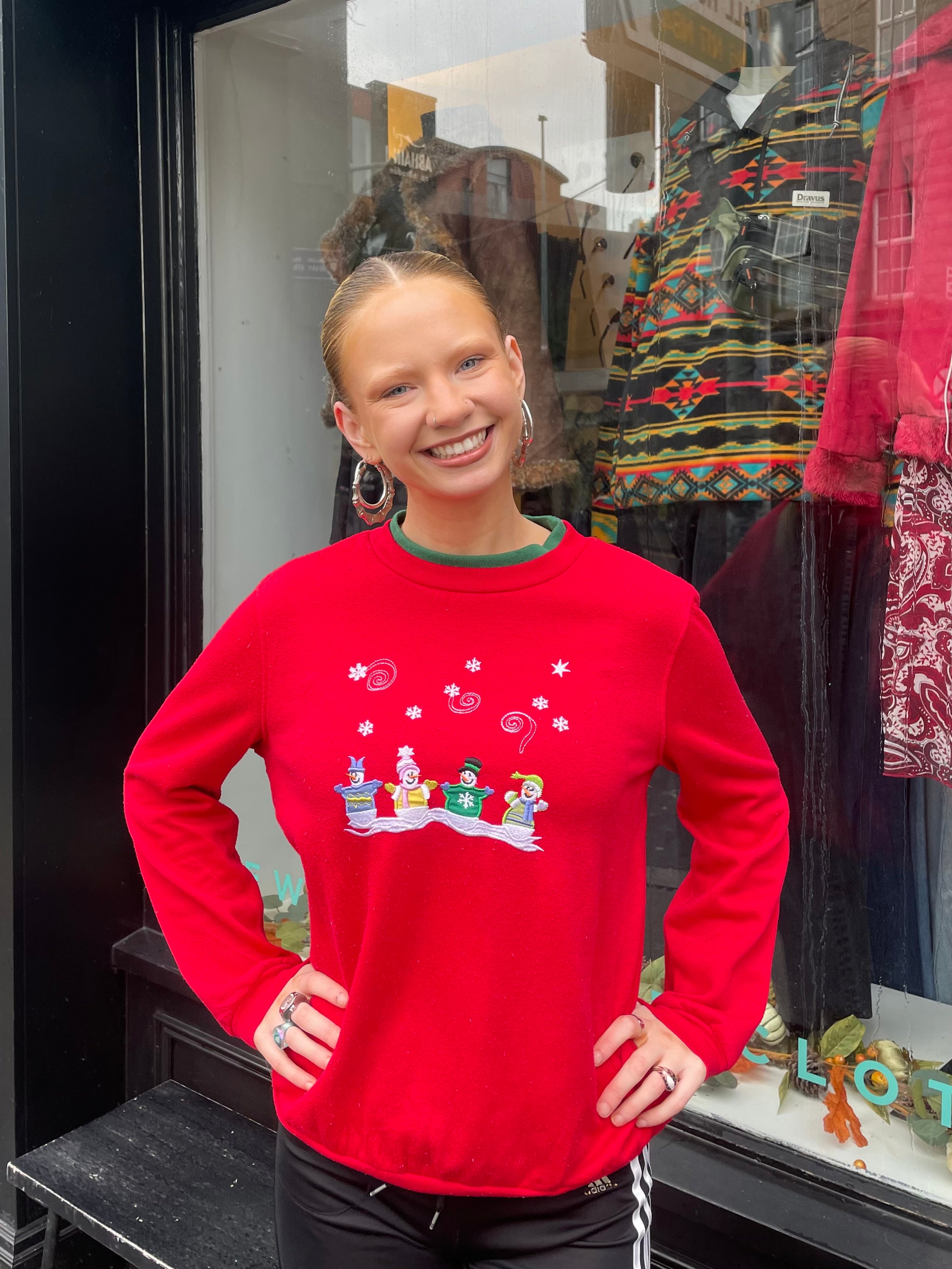 Vintage Red Snowman Christmas Sweatshirt (S)