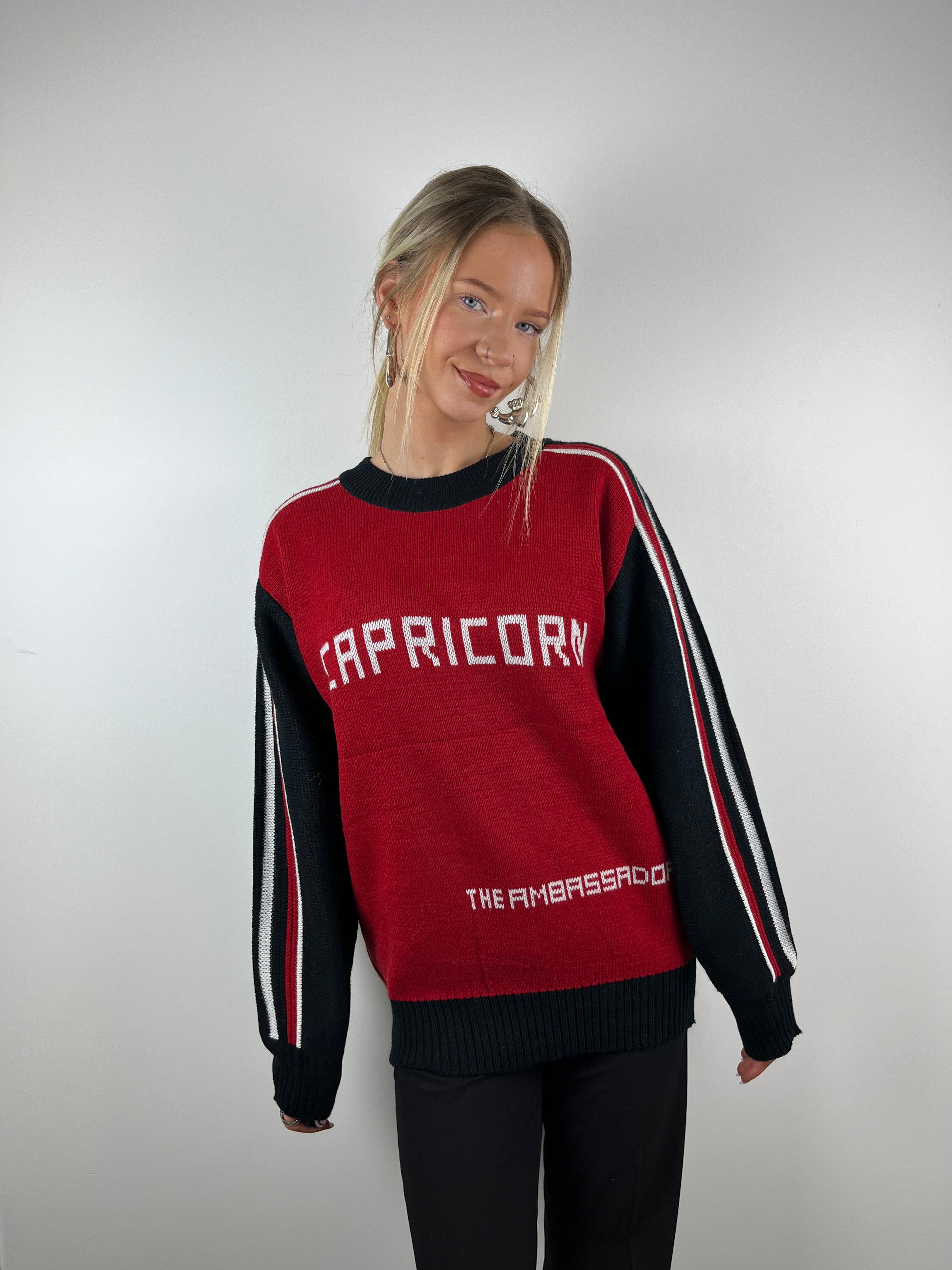 Vintage red Capricorn sweater knit