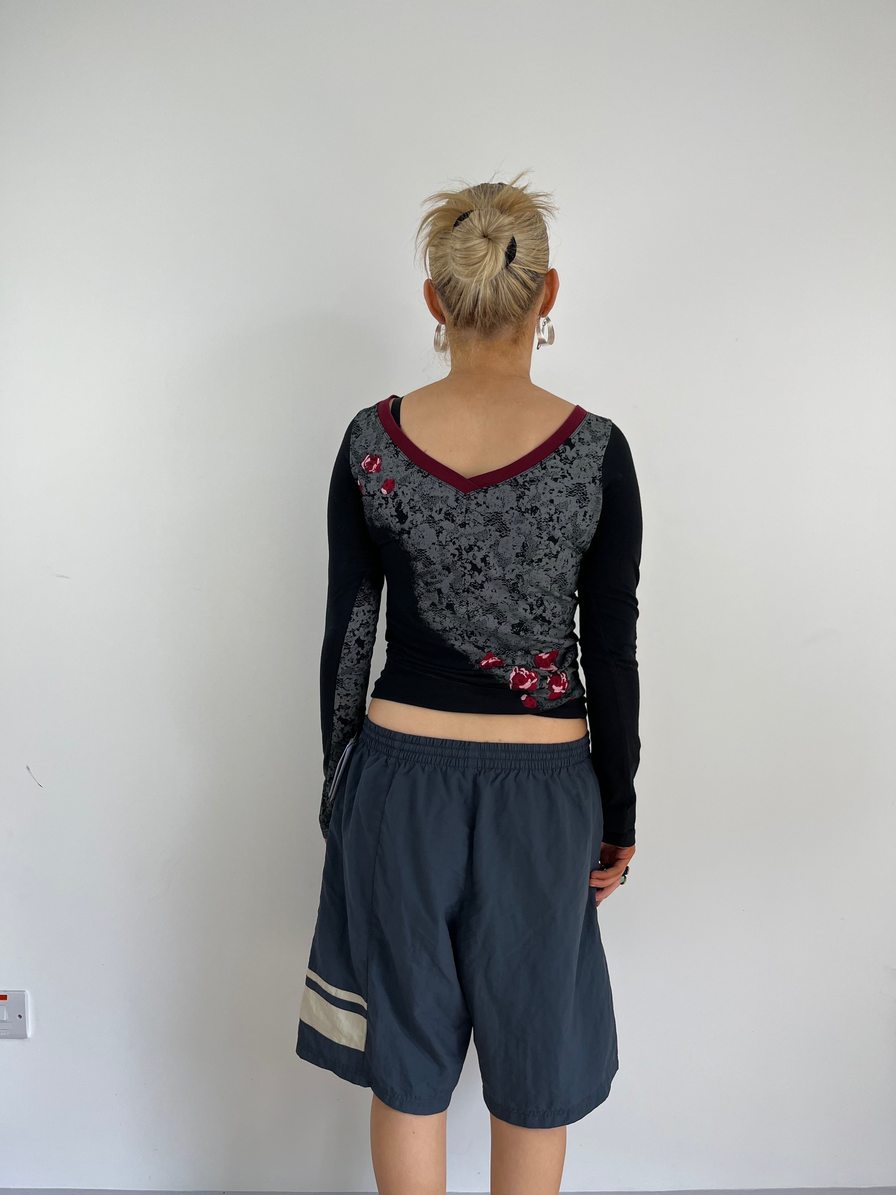 Vintage Reversible Y2K Graphic Top (S)