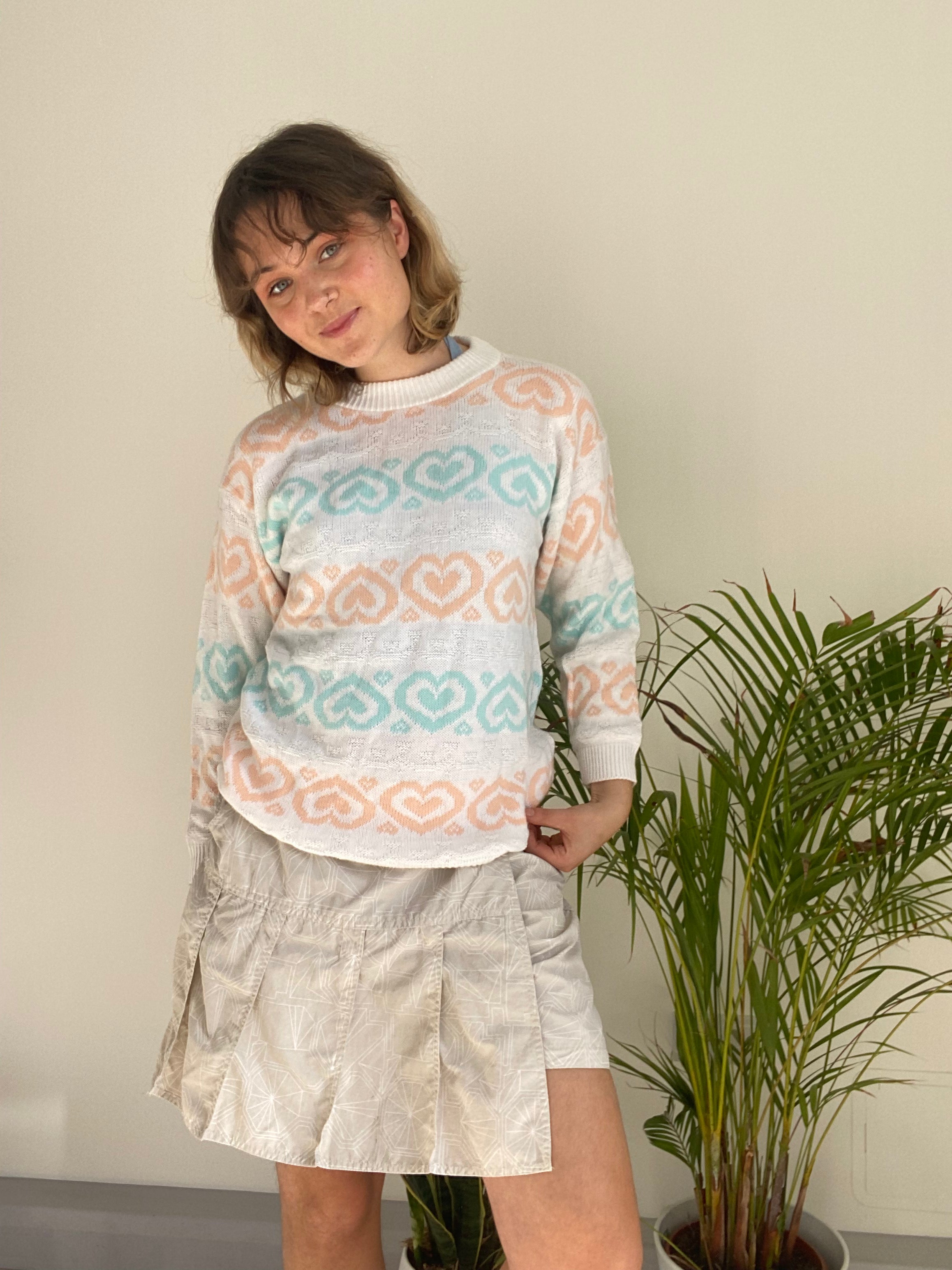 vintage love heart knit size small