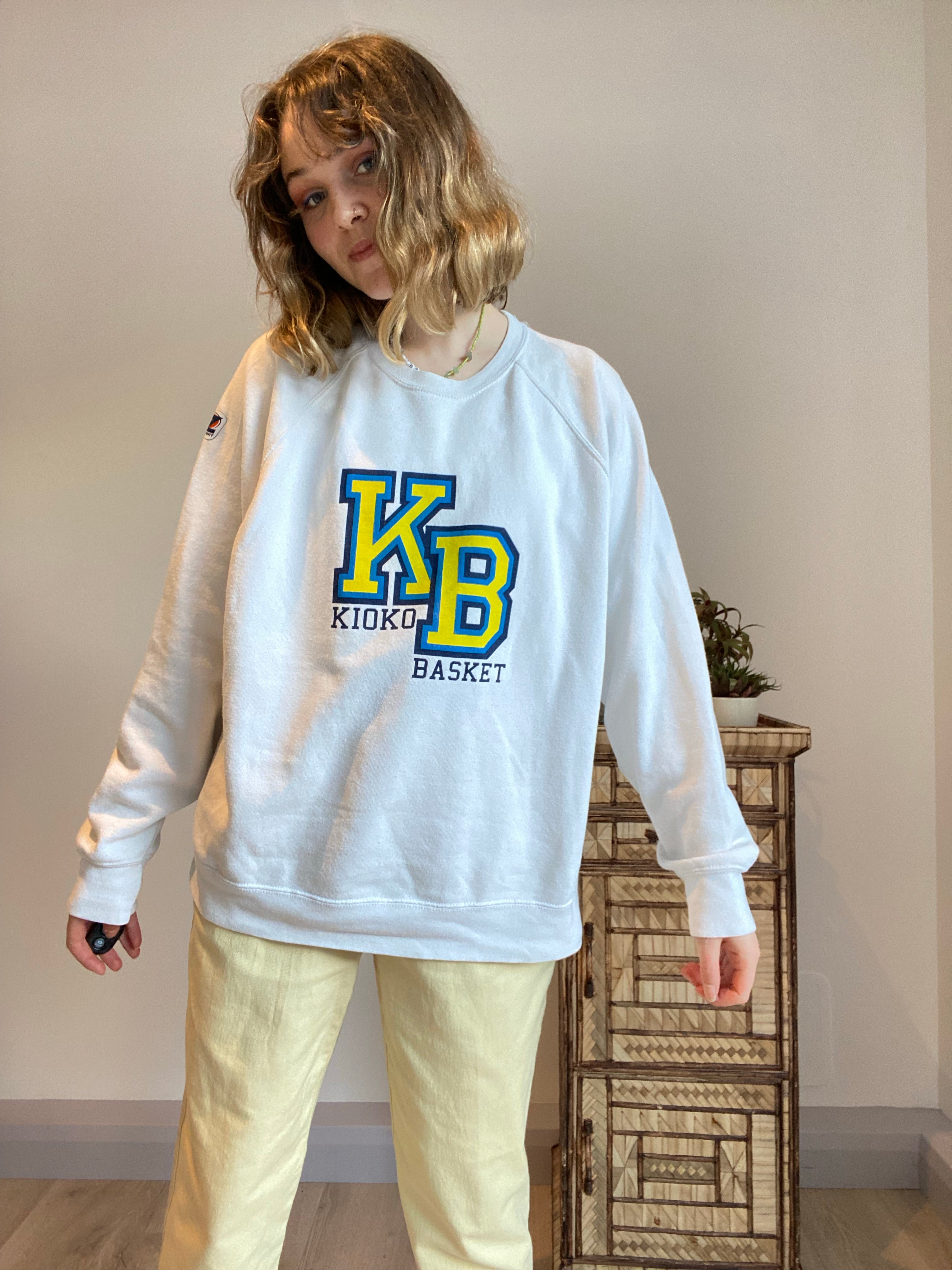 KB Vintage Sweatshirt (XS)