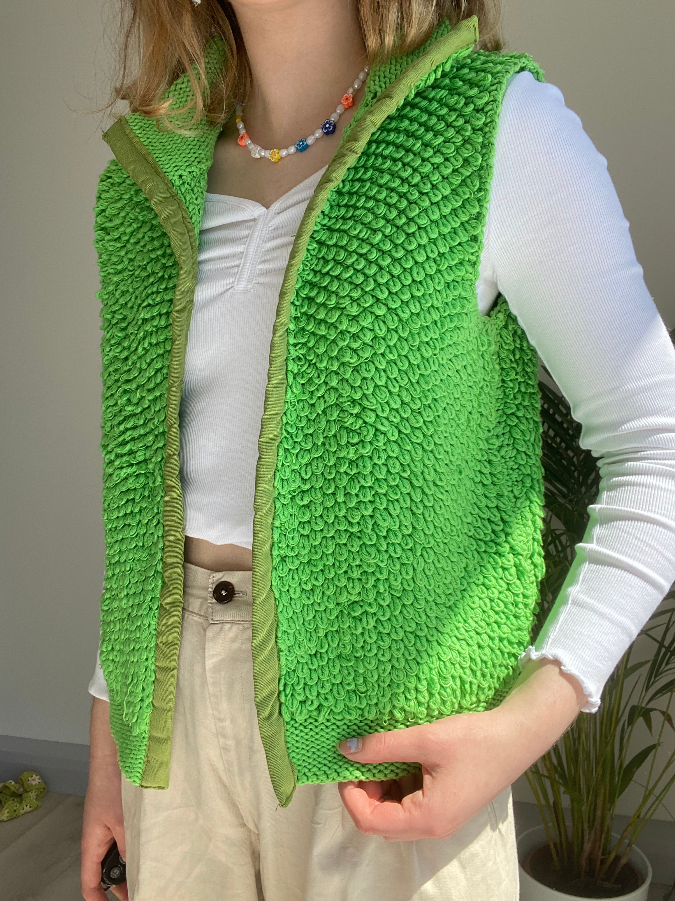 Vintage Unique Green Sleeveless Jacket (S-M)