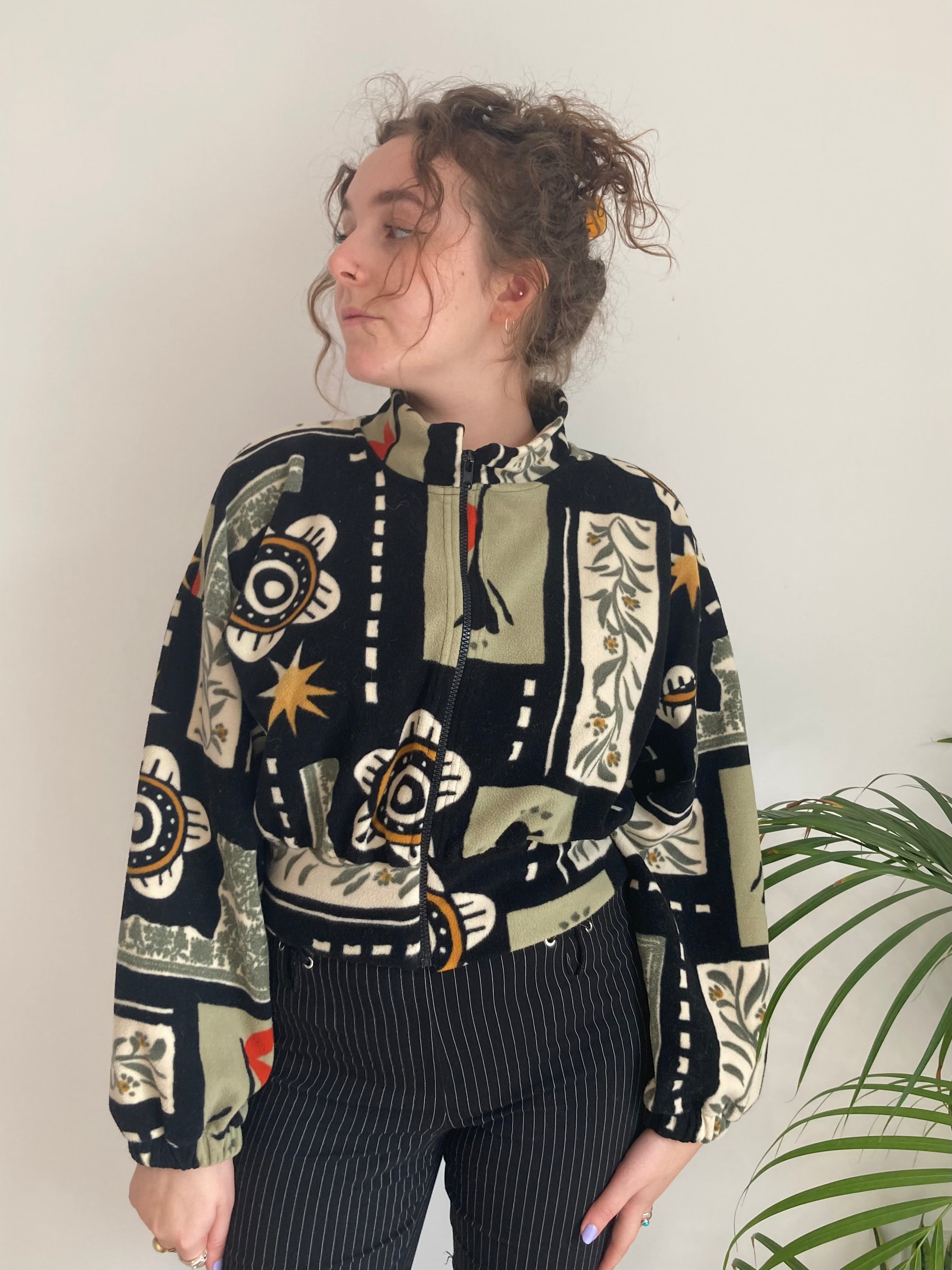 Black Floral Print Cropped Fullzip Fleece