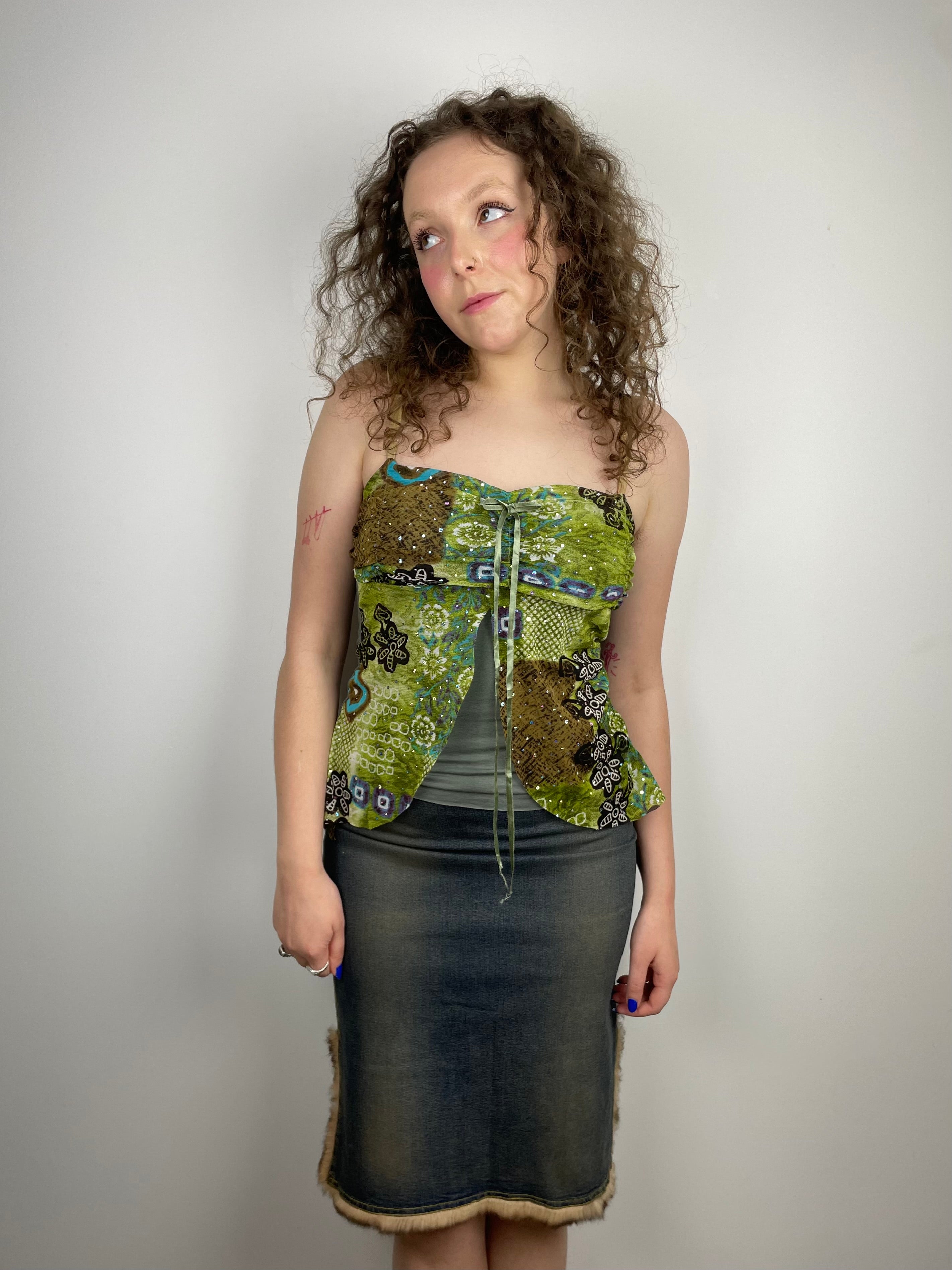 Vintage dark wash fur trim denim midi length skirt 