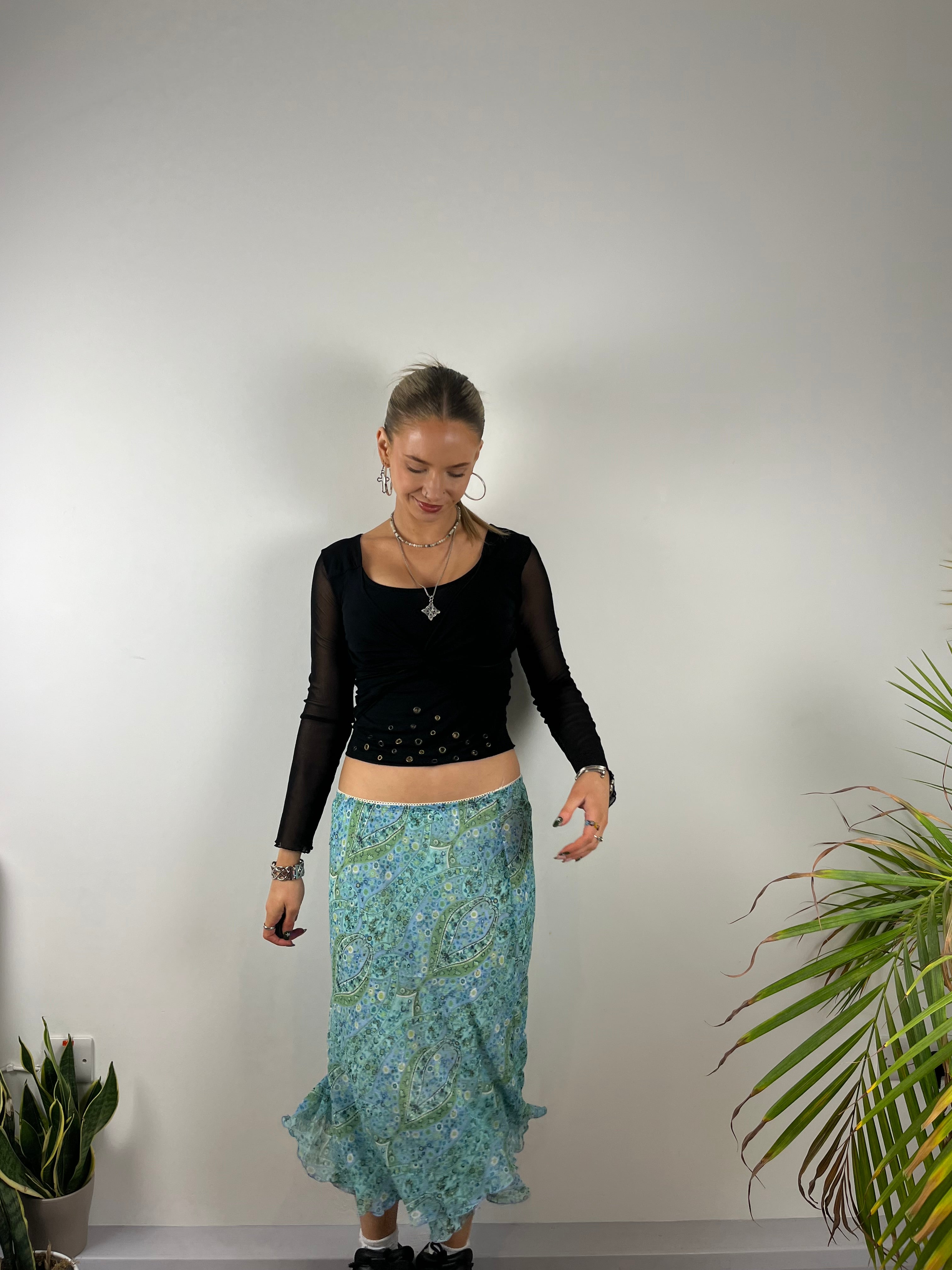 Vintage Y2K summer flowy mesh skirt 
