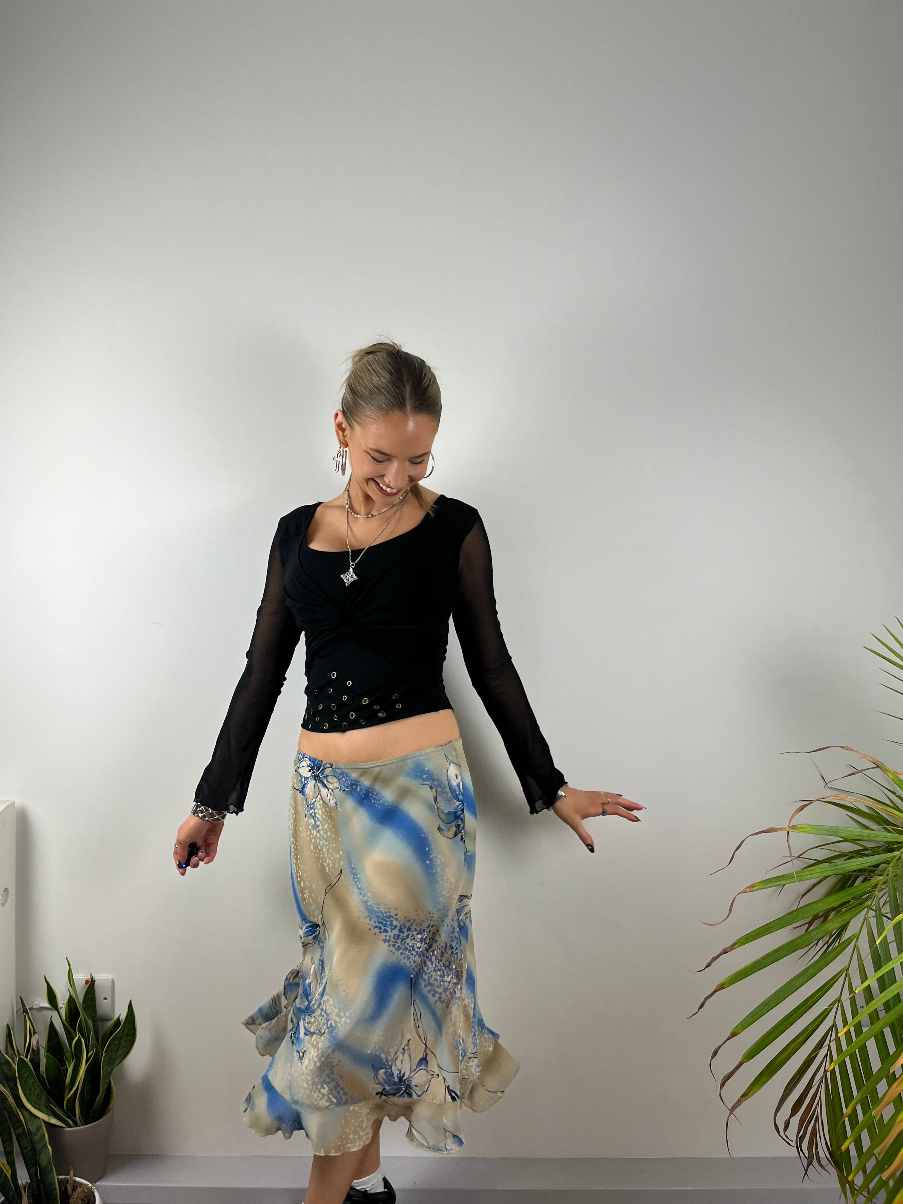 Vintage Y2K hibiscus flower skirt blue yellow 