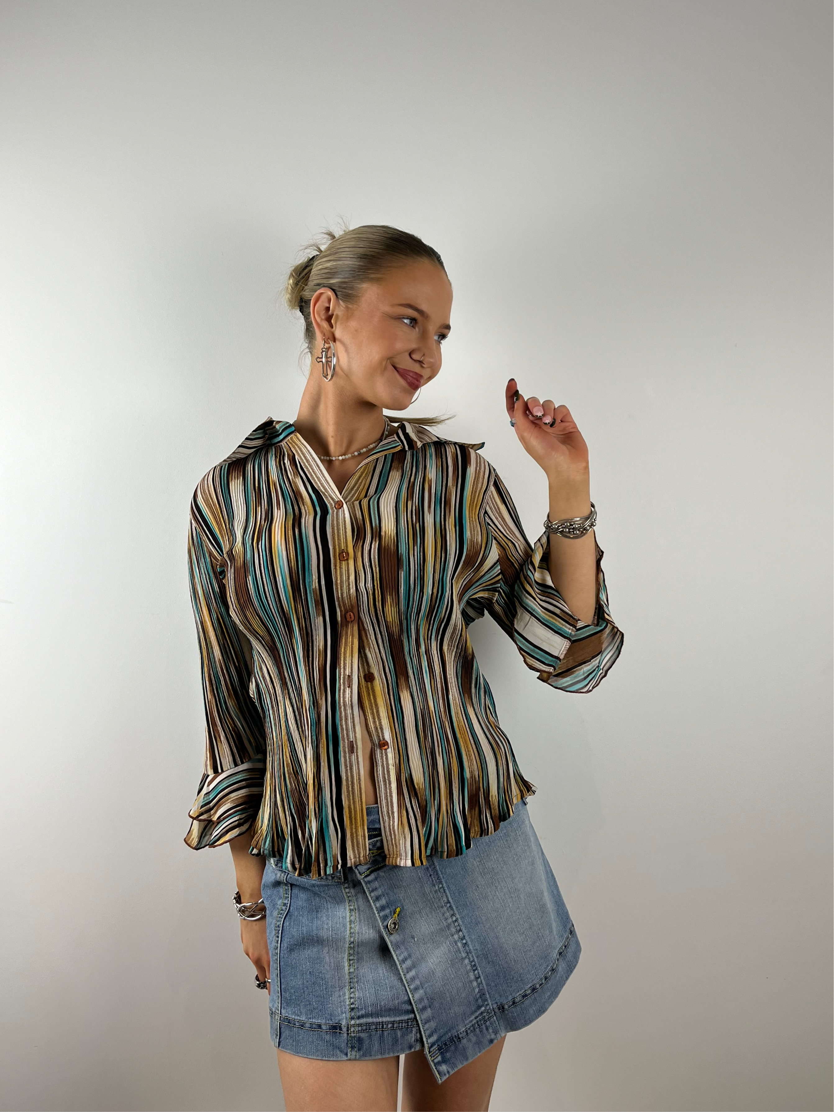 Vintage button up stripy blouse shirt Y2K 