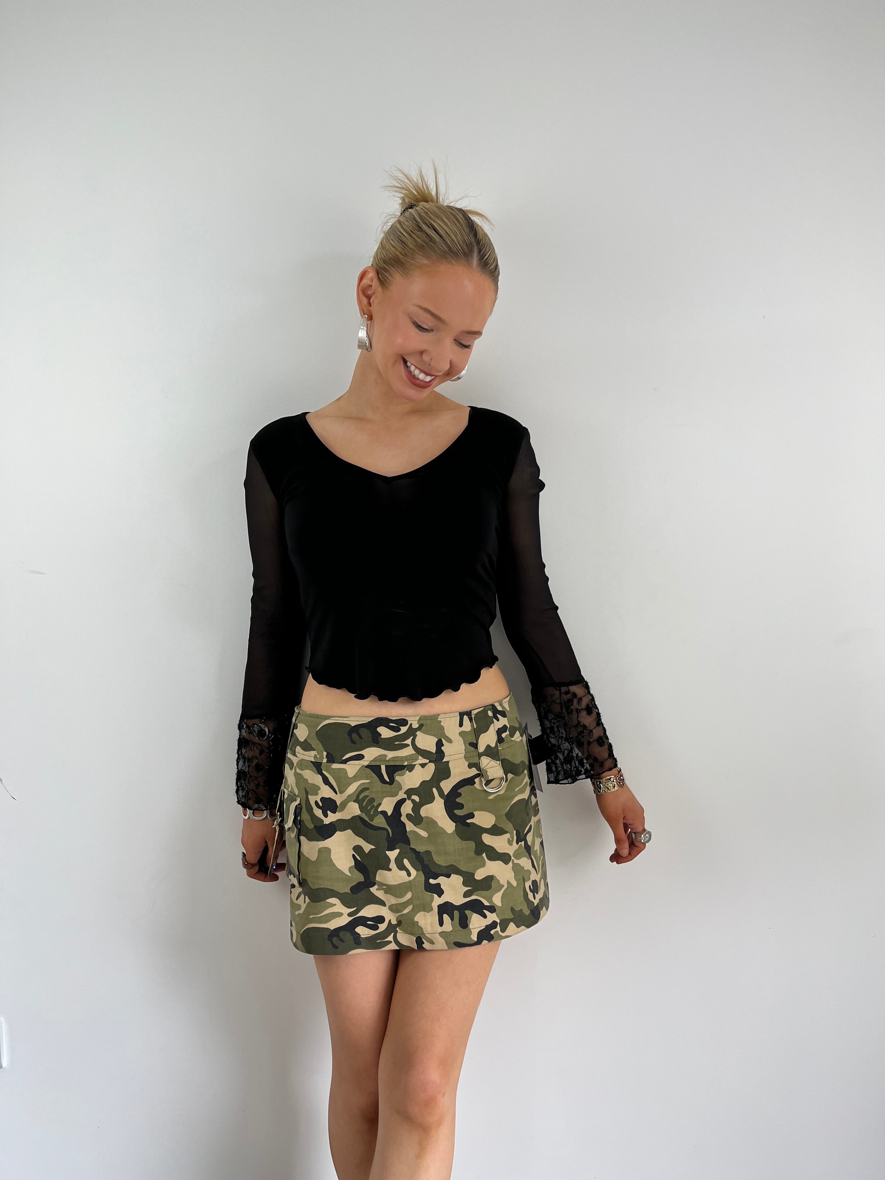 Vintage Y2K camo mini skirt 