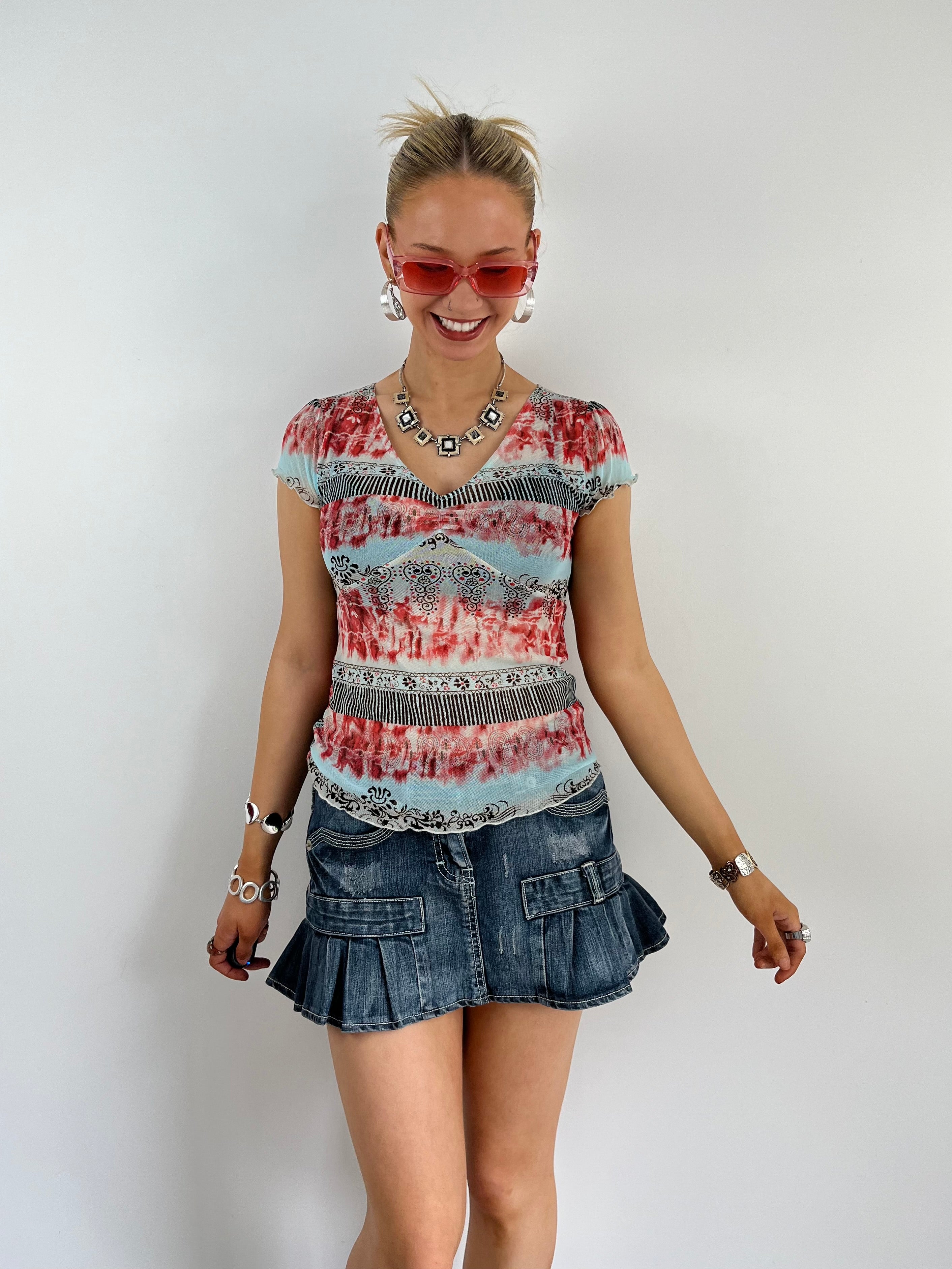 Vintage acid wash denim low waisted short pleated mini skirt