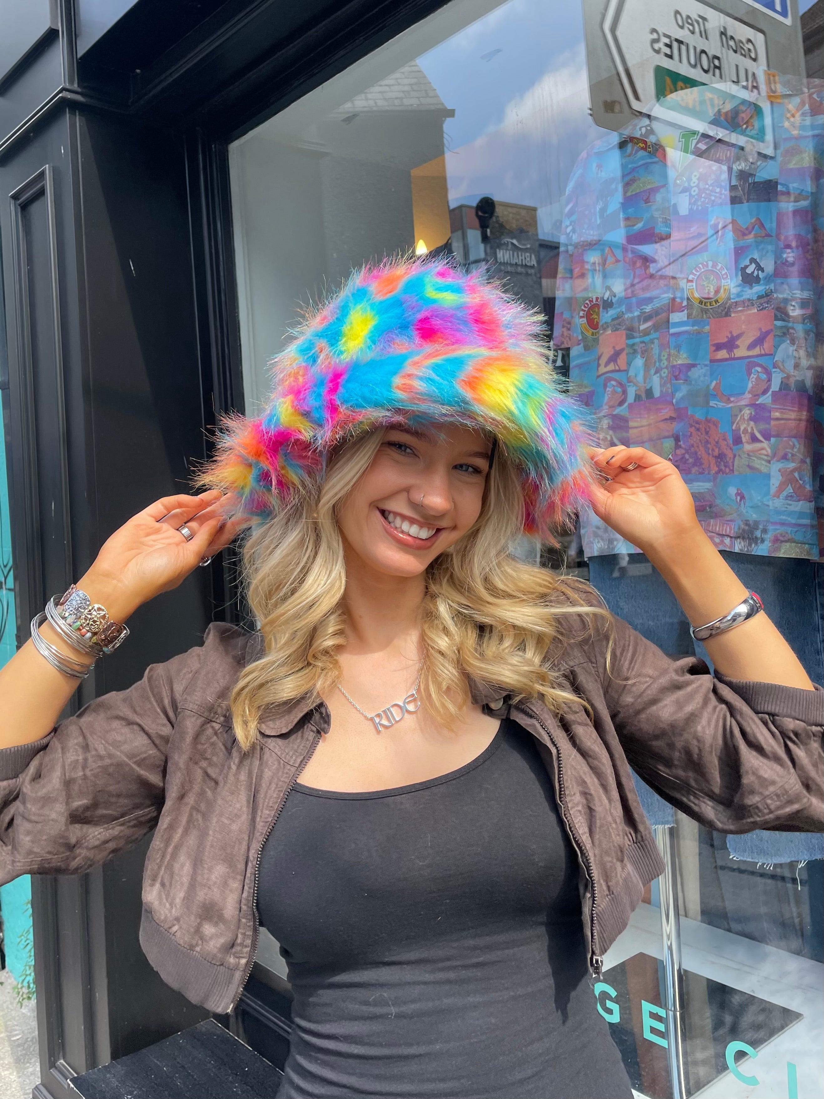 Vintage multicoloured bucket hat muppet 