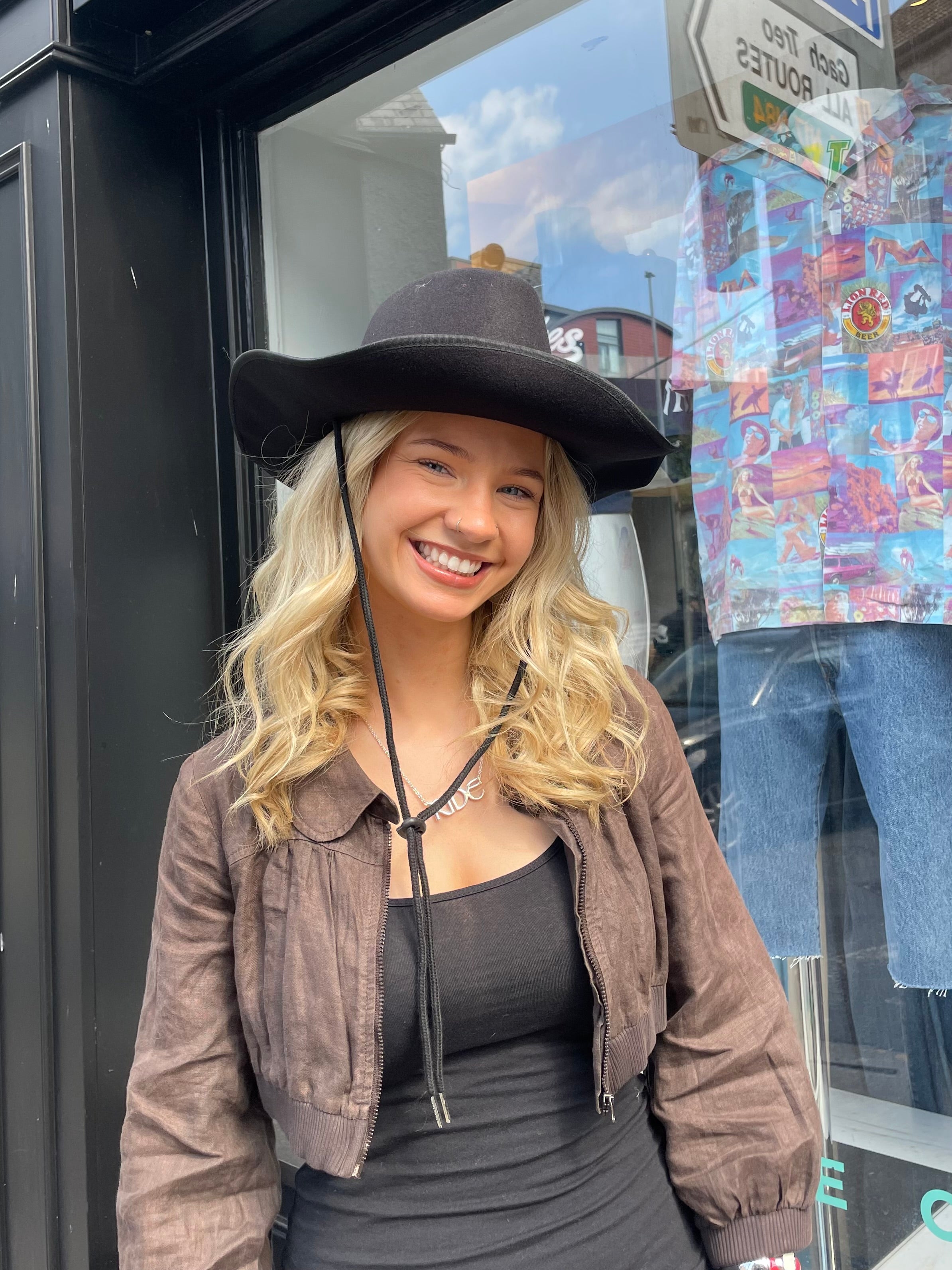 Black cowboy hat 