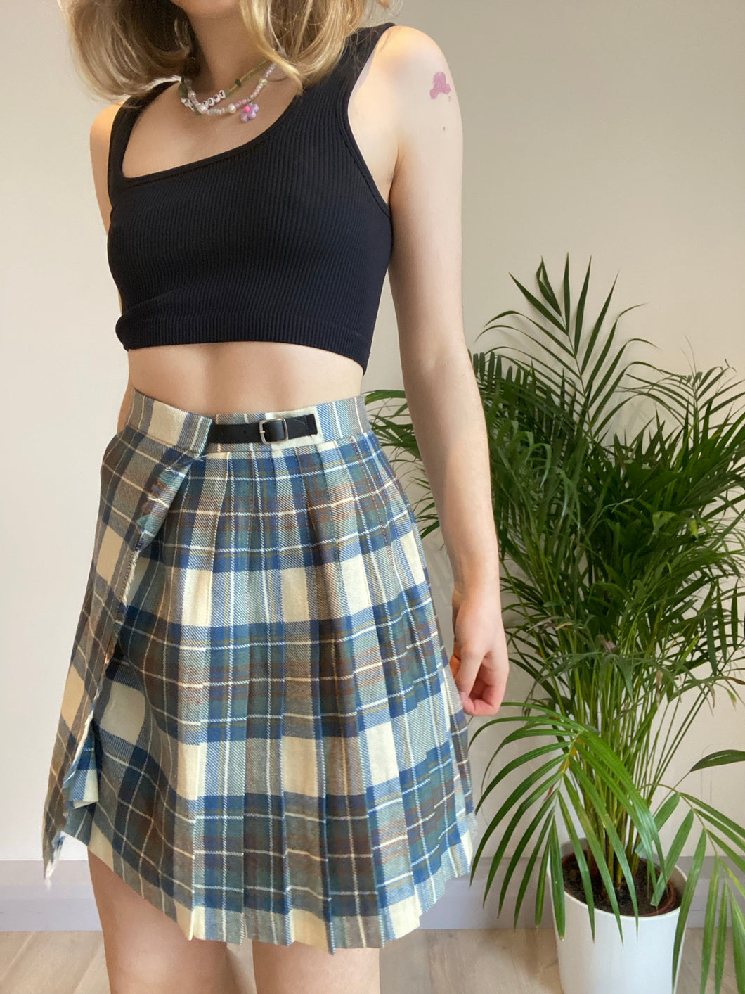 plaid skirt 
